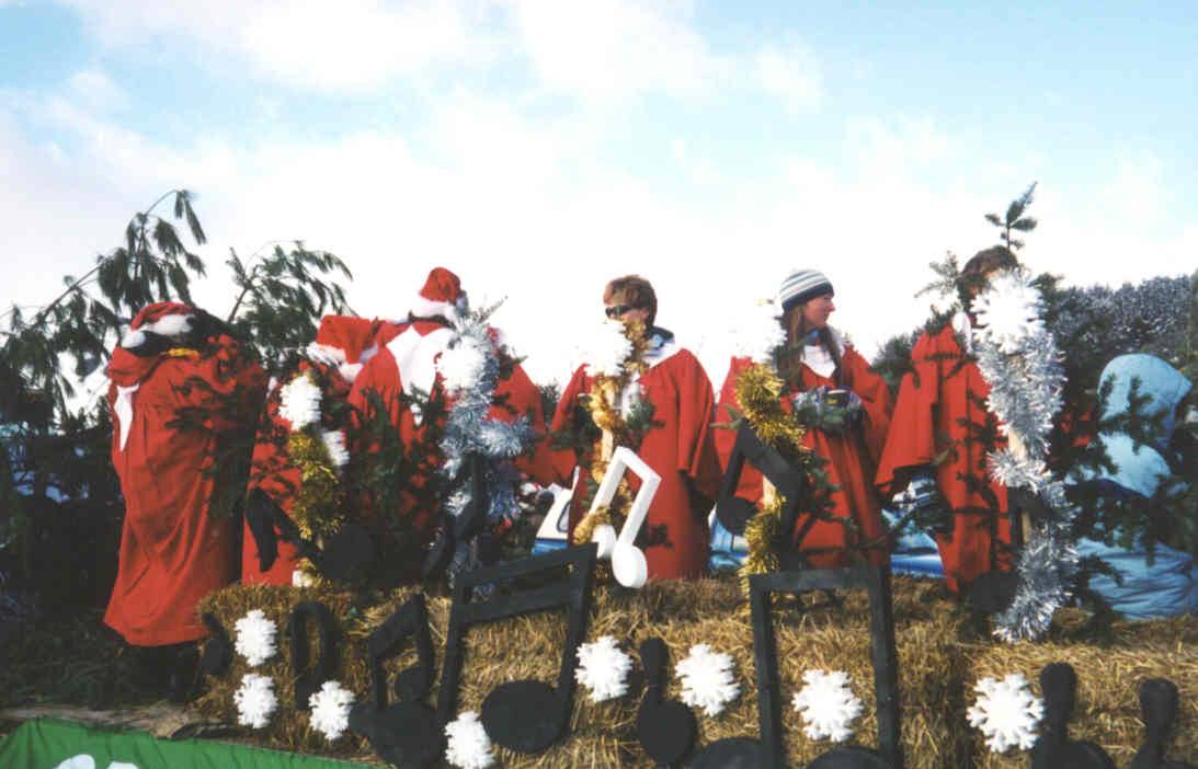 2003 Santa Claus Parade Town Float - A Musical Christmas